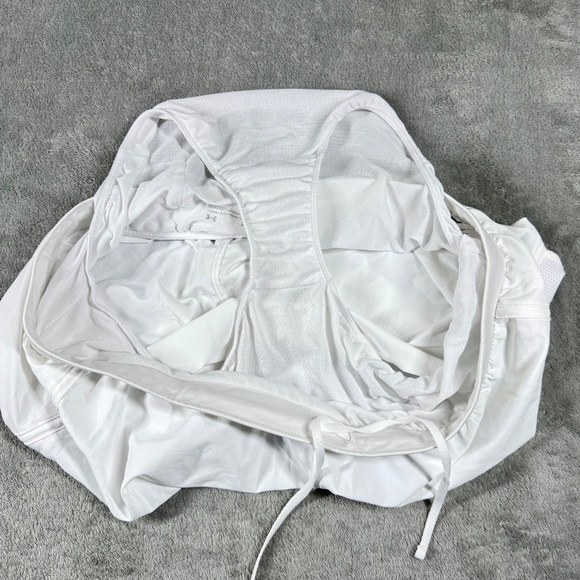 Under Armour Women’s XL White HeatGear Shorts Athletic Loose Fit Pockets - Picture 6 of 12